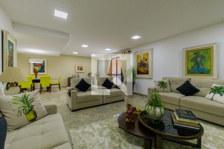 Apartamento à venda com 241m², 3 quartos e 4 vagasSala