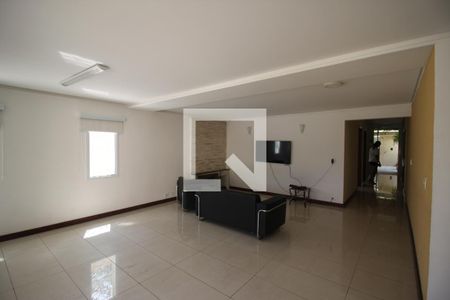 Sala de casa à venda com 5 quartos, 750m² em Jardim Santa Helena, São Paulo