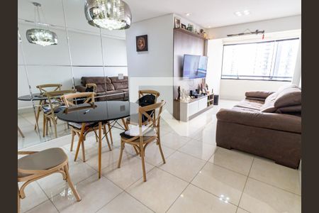 Sala de apartamento para alugar com 2 quartos, 58m² em Vila Bertioga, São Paulo