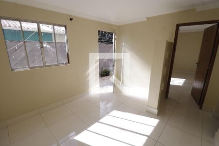 Sala de casa para alugar com 1 quarto, 50m² em Metropolitana, Brasília