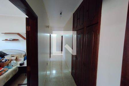 Corredor de casa para alugar com 3 quartos, 250m² em Ribeirânia, Ribeirão Preto