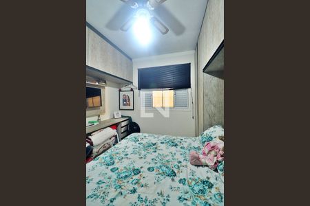 Quarto 2 de casa para alugar com 2 quartos, 185m² em Jardim Santo Alberto, Santo André