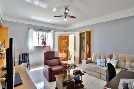 Sala 1 de casa à venda com 4 quartos, 90m² em Água Rasa, São Paulo