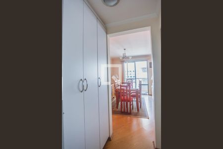 Corredor - Lavabo de apartamento para alugar com 4 quartos, 103m² em Planalto Paulista, São Paulo