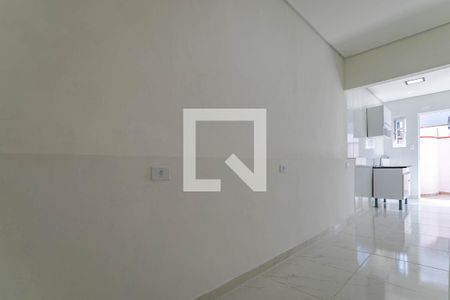 Dormitório de kitnet/studio para alugar com 1 quarto, 19m² em Vila Mogilar, Mogi das Cruzes