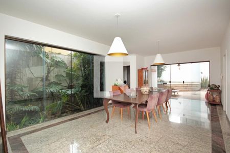 Casa à venda com 4 quartos, 360m² em Belvedere, Belo Horizonte