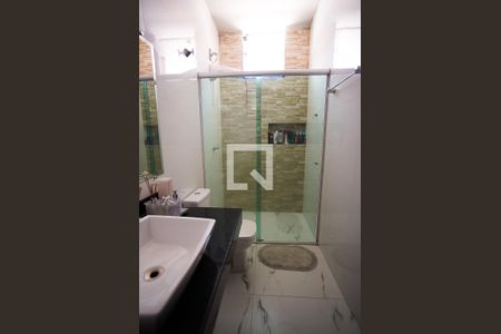 Banheiro de casa à venda com 4 quartos, 360m² em Floramar, Belo Horizonte