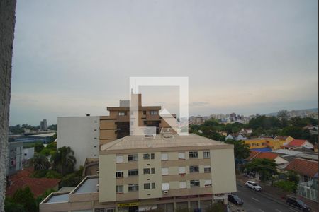 Quarto 1 _Vista de apartamento para alugar com 3 quartos, 81m² em Santa Maria Goretti, Porto Alegre