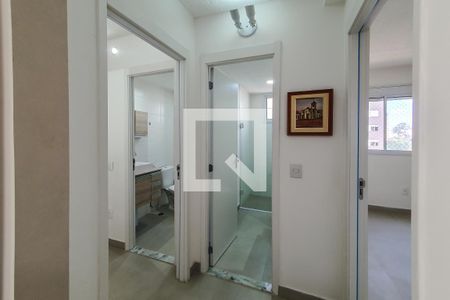 corredor de apartamento para alugar com 2 quartos, 55m² em Liberdade, São Paulo