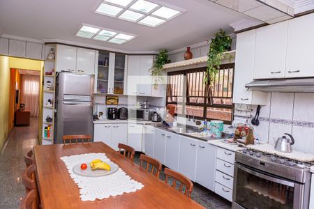 cozinha de casa à venda com 4 quartos, 225m² em Parque Císper, São Paulo