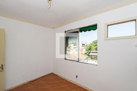 Quarto 1 de apartamento para alugar com 2 quartos, 47m² em Cordovil, Rio de Janeiro