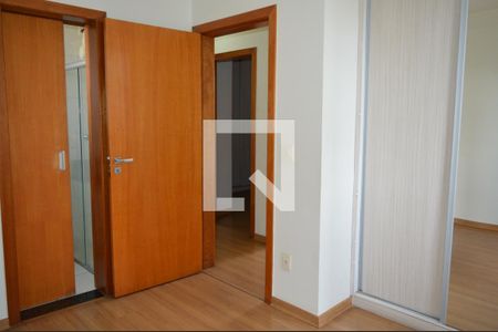 Banheiro de apartamento à venda com 3 quartos, 119m² em Arvoredo, Contagem