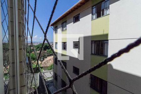 Vista da saala de apartamento para alugar com 3 quartos, 90m² em Serrano, Belo Horizonte