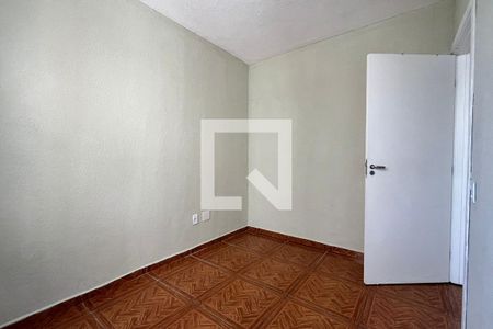 Quarto 2 de apartamento para alugar com 2 quartos, 41m² em Parque Santa Rosa, Suzano