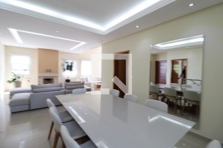 Sala de casa de condomínio à venda com 4 quartos, 475m² em Jardim Caxambu, Jundiaí