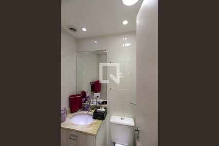 Banheiro da Suíte de apartamento para alugar com 2 quartos, 54m² em Vila Prudente, São Paulo
