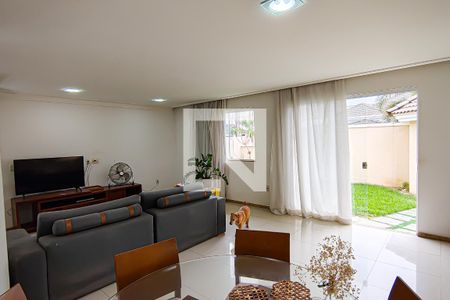 Sala de casa à venda com 4 quartos, 190m² em Anil, Rio de Janeiro