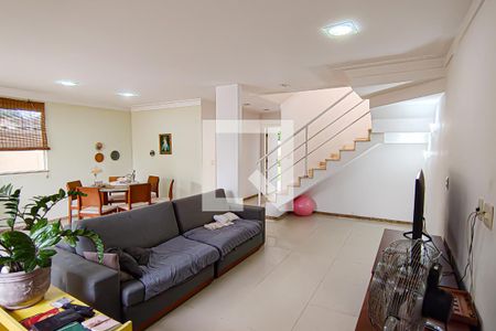 Sala de casa à venda com 4 quartos, 190m² em Anil, Rio de Janeiro