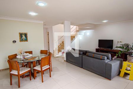 Sala de casa à venda com 4 quartos, 190m² em Anil, Rio de Janeiro