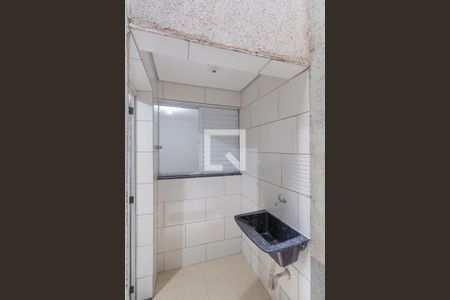 Área de Serviço de apartamento para alugar com 2 quartos, 39m² em Vila Nhocune, São Paulo