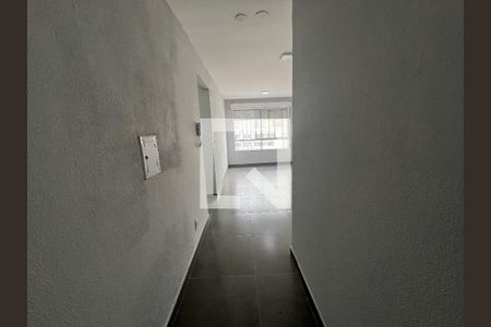 Corredor de apartamento para alugar com 1 quarto, 33m² em Centro, São Leopoldo