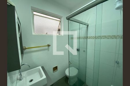 Banheiro de apartamento para alugar com 1 quarto, 33m² em Centro, São Leopoldo