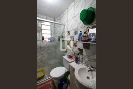 Banheiro de apartamento à venda com 1 quarto, 42m² em Jardim Carvalho, Porto Alegre