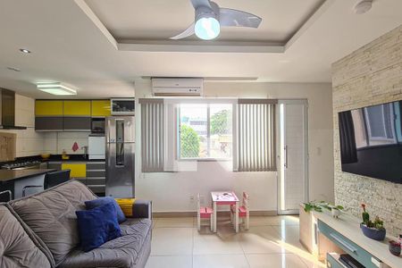 Casa de condomínio à venda com 165m², 2 quartos e 2 vagasSala/Cozinha