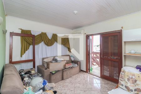 Sala de casa à venda com 3 quartos, 450m² em Olaria, Canoas