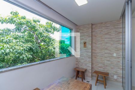 Varanda de apartamento à venda com 3 quartos, 95m² em Fernão Dias, Belo Horizonte