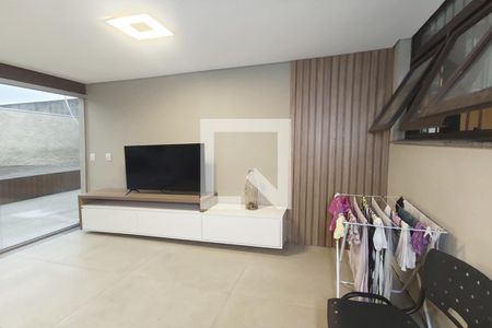 Sala da TV de casa para alugar com 2 quartos, 115m² em Rio Branco, São Leopoldo