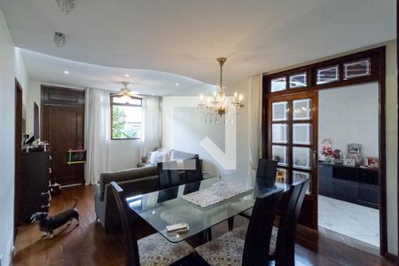 Sala  de casa de condomínio à venda com 3 quartos, 200m² em Santa Amelia, Belo Horizonte