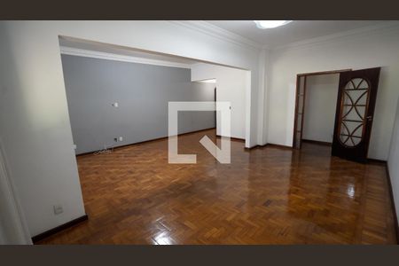 Sala  de apartamento à venda com 4 quartos, 155m² em Icaraí, Niterói