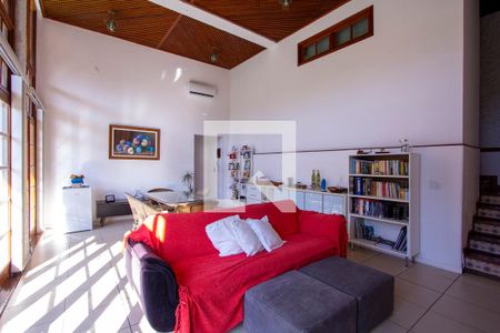 Sala de casa de condomínio à venda com 3 quartos, 269m² em São Francisco, Niterói