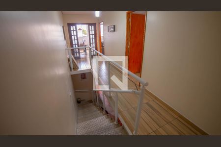Escada de casa para alugar com 3 quartos, 200m² em Bosque da Saúde, São Paulo
