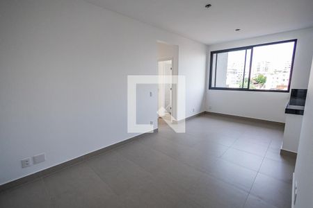 Sala de apartamento à venda com 2 quartos, 68m² em Padre Eustáquio, Belo Horizonte