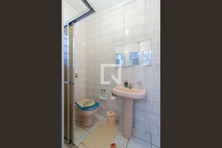Casa à venda com 140m², 2 quartos e 2 vagas Casa à venda com 140m², 2 quartos e 2 vagasBanheiro