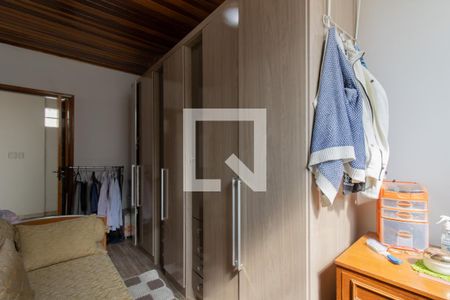 Casa à venda com 140m², 2 quartos e 2 vagas Casa à venda com 140m², 2 quartos e 2 vagasCloset da Suíte
