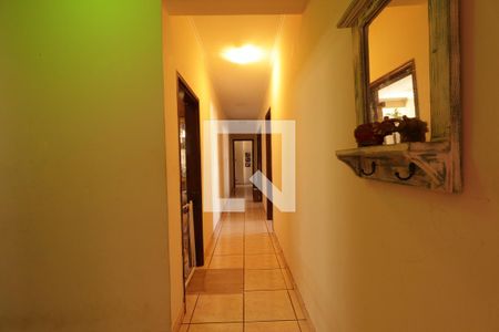 Corredor de apartamento para alugar com 3 quartos, 167m² em Centro, Ribeirão Preto