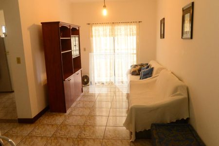 Sala de apartamento para alugar com 2 quartos, 60m² em Caiçara, Praia Grande