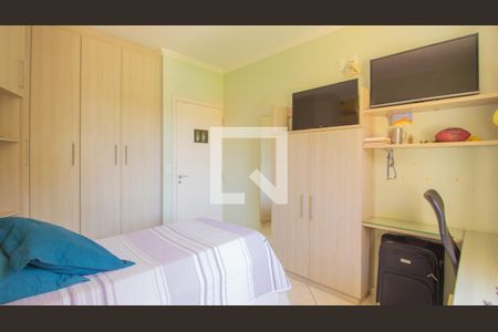 Casa à venda com 440m², 4 quartos e 6 vagas Casa à venda com 440m², 4 quartos e 6 vagasQuarto 1