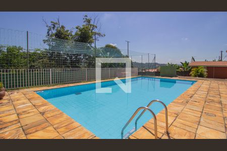 Casa à venda com 440m², 4 quartos e 6 vagas Casa à venda com 440m², 4 quartos e 6 vagasPiscina