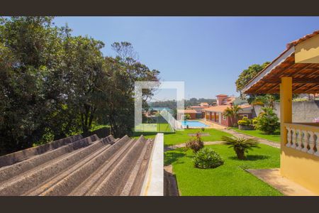 Casa à venda com 440m², 4 quartos e 6 vagas Casa à venda com 440m², 4 quartos e 6 vagasVista do Quarto 1