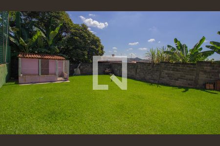 Casa à venda com 440m², 4 quartos e 6 vagas Casa à venda com 440m², 4 quartos e 6 vagasÁrea externa