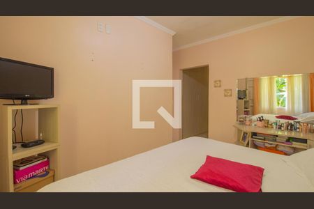 Casa à venda com 440m², 4 quartos e 6 vagas Casa à venda com 440m², 4 quartos e 6 vagasSuíte