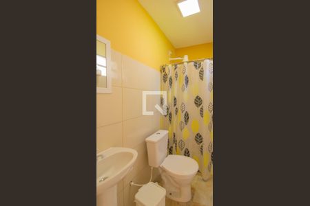 Casa à venda com 440m², 4 quartos e 6 vagas Casa à venda com 440m², 4 quartos e 6 vagasBanheiro 3