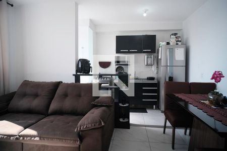 Sala de apartamento para alugar com 2 quartos, 44m² em Vila Nhocune, São Paulo