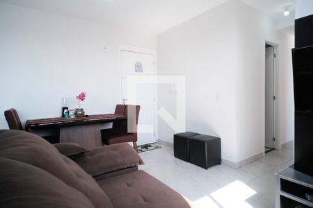 Sala de apartamento para alugar com 2 quartos, 44m² em Vila Nhocune, São Paulo