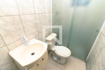 Banheiro de casa para alugar com 1 quarto, 30m² em Vila Libanesa, São Paulo