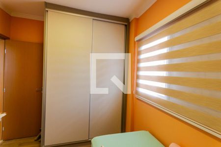 Quarto de apartamento à venda com 2 quartos, 63m² em Campestre, Santo André